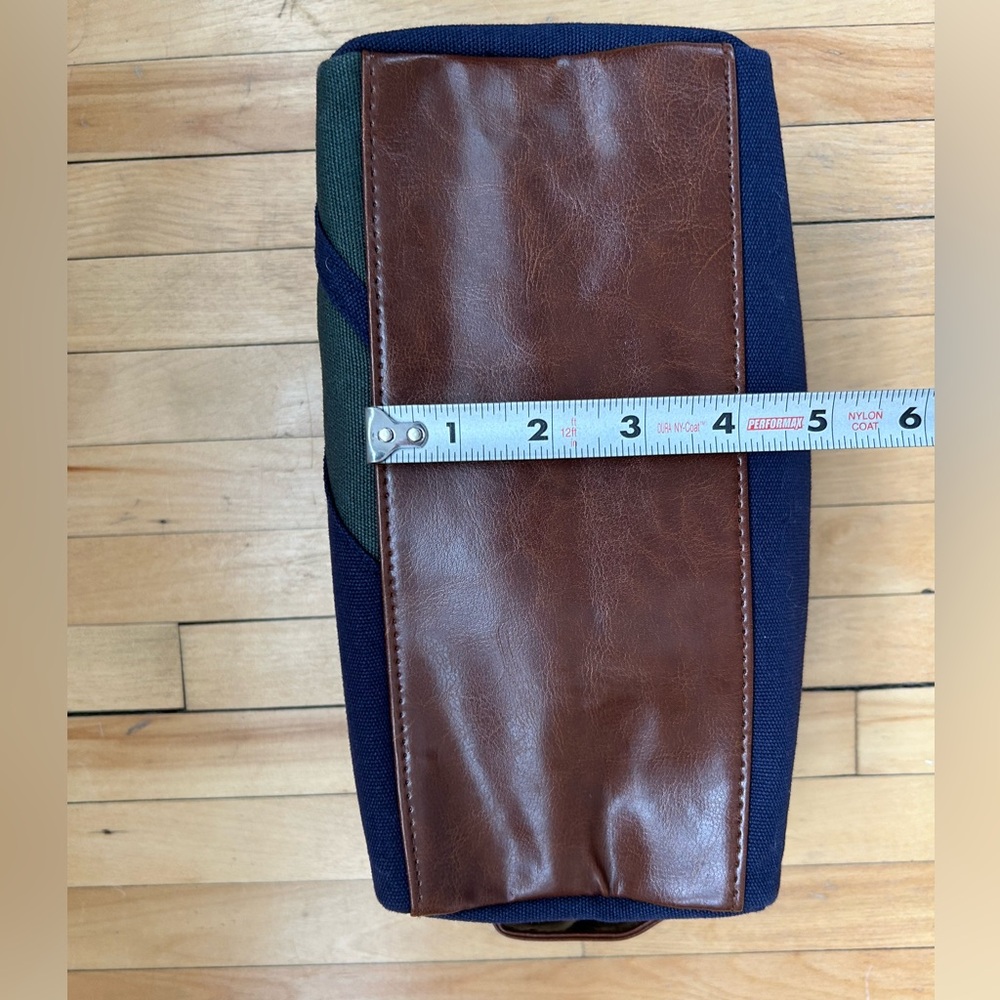 Polo by Ralph Lauren Navy and Green Men's Dopp Bag - Picture 5 of 5